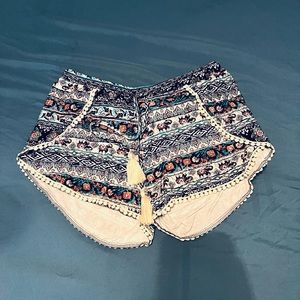 Shorts NWT
